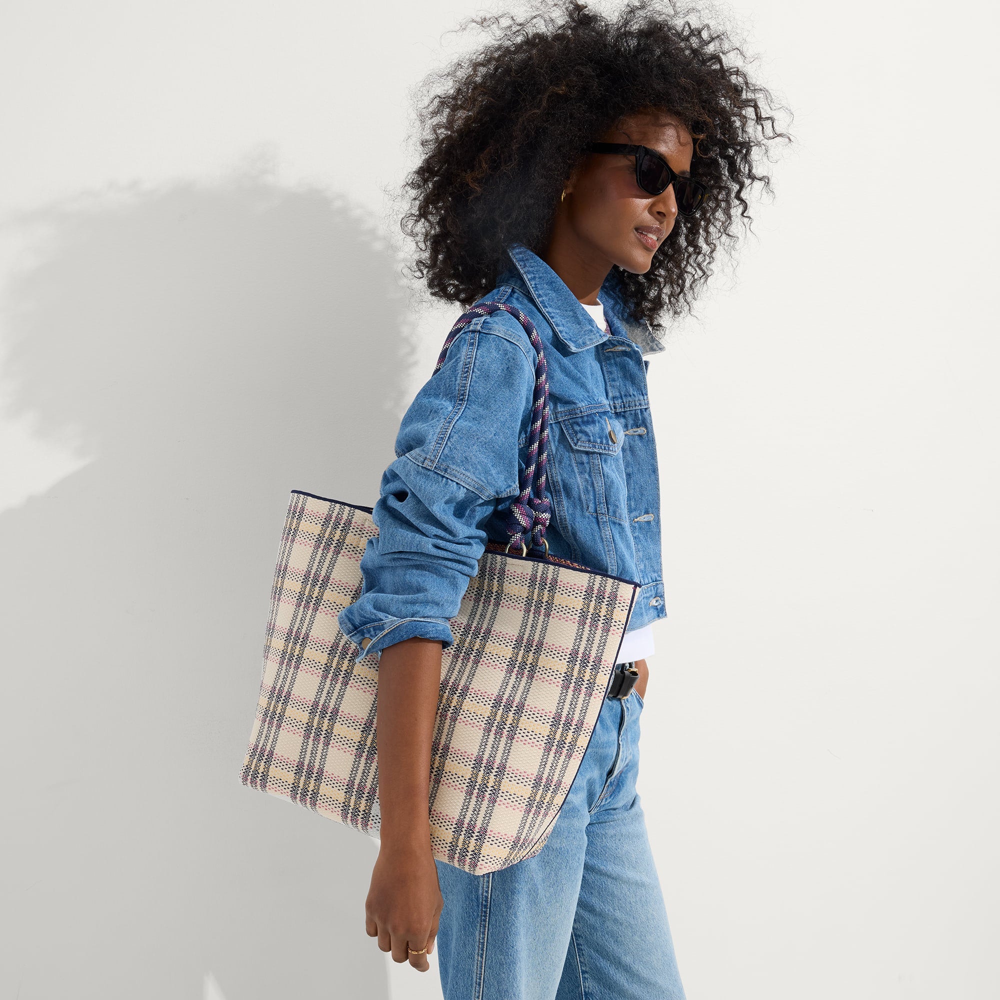 The Lightweight Tote - Spring Plaid - Image 3